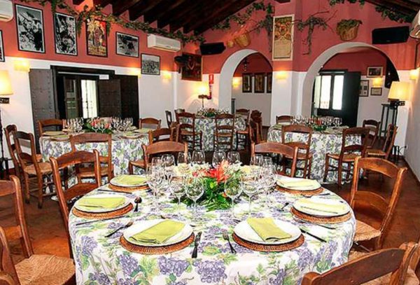 La-Cepa-SALONES-ESPACIOS-BODEGAS-CAMPOS-600x407
