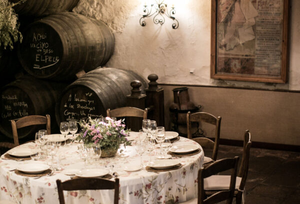 VentaBlanca-SALONES-ESPACIOS-BODEGAS-CAMPOS-600x407