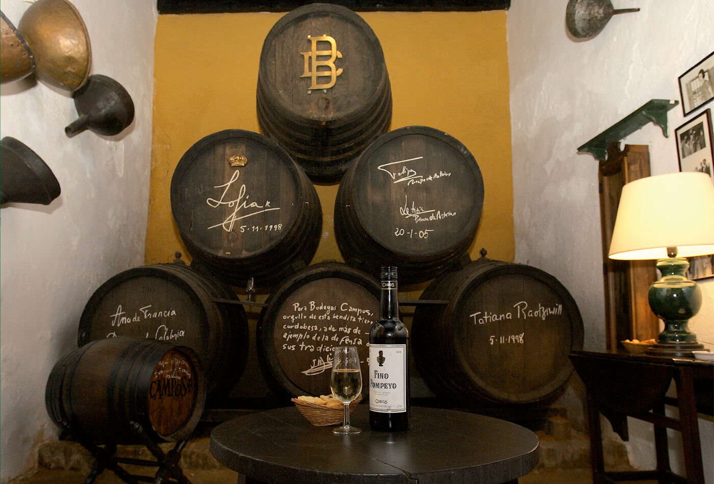 sacristia-galeria-patio-restaurante-espacios-bodegas-campos (8) sacristia-galeria-patio-restaurante-espacios-bodegas-campos (8)