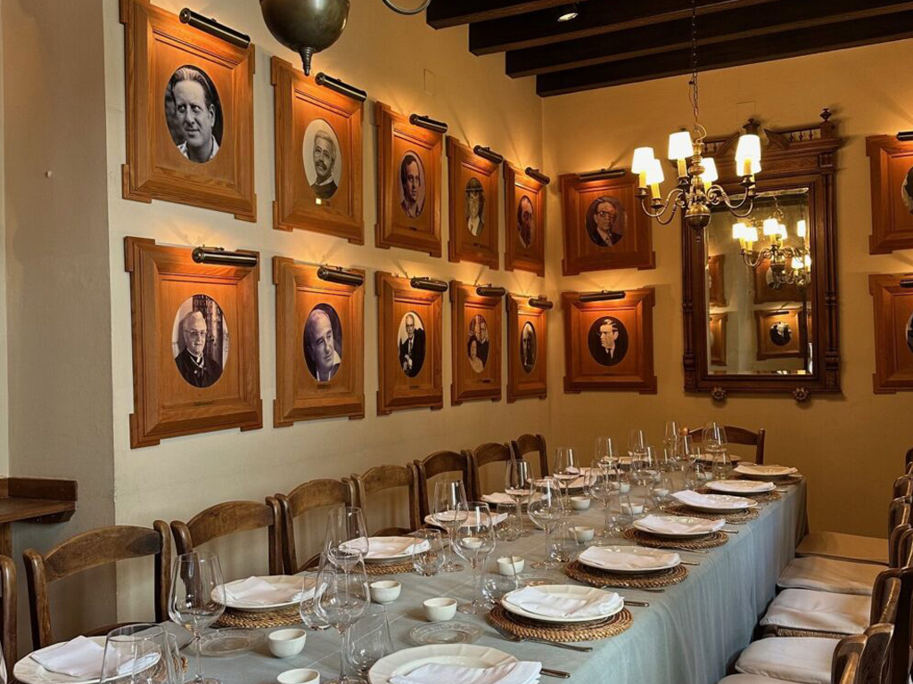 sala-celebres-RESTAURANTE-ESPACIOS-BODEGAS-CAMPOS-1024x755 copia
